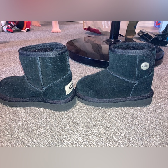 UGG jona toddler girls Black Boots - Picture 2 of 7